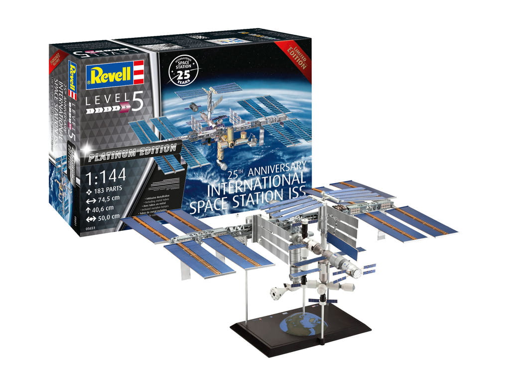 revell-05651-iss-platinum (5).jpg