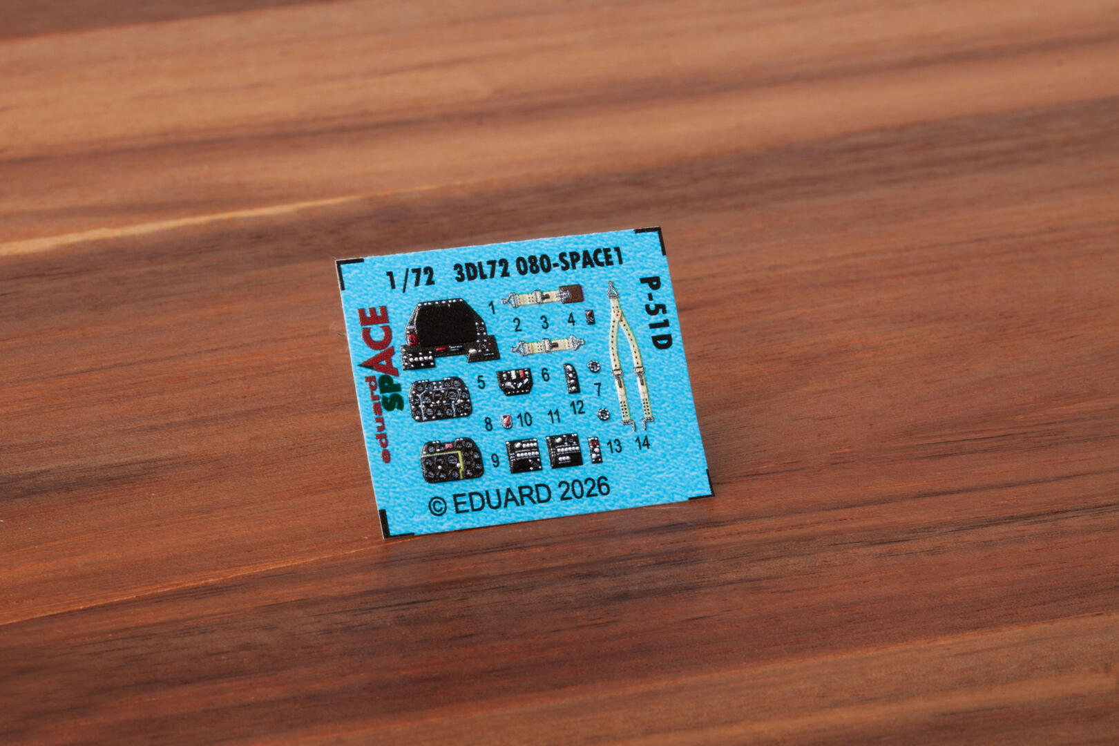3dl72080_01.jpg