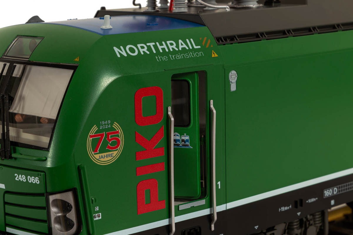 Piko-37471-G-Lokomotywa-spalinowo-elektryczna-BR-248-NorthRail-WFL-ep-VI-DCC-z-dźwiękiem-1.jpg